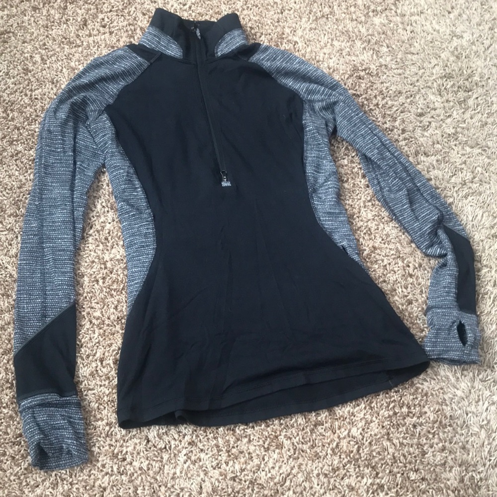 Long sleeve lulu lemon workout top